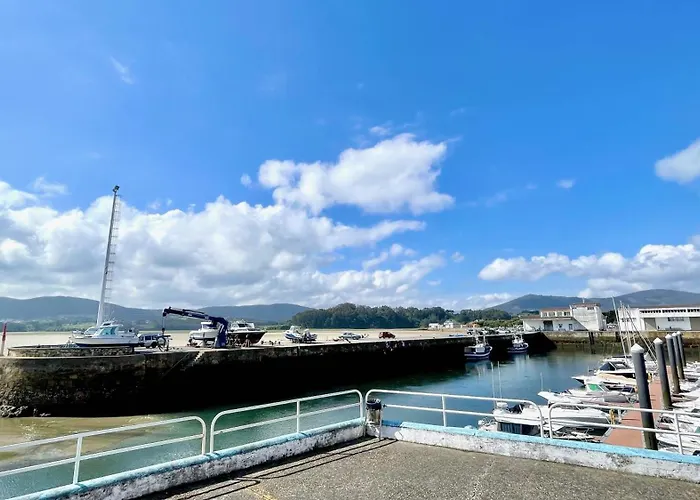 The Cliffs A Ribeira - Pampillosa * Foz